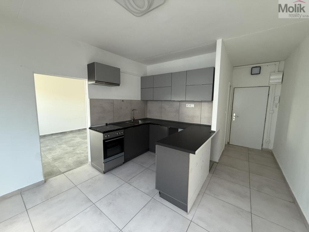 Pronájem bytu 1+1 35 m2