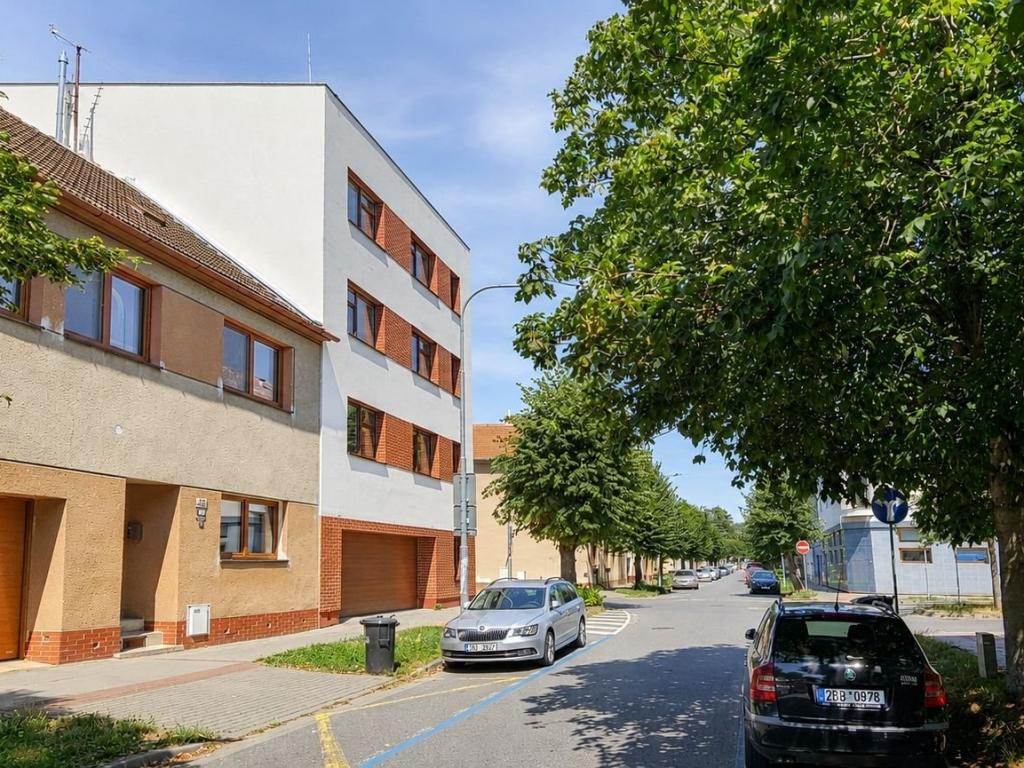 Pronájem bytu 3+kk 61 m2