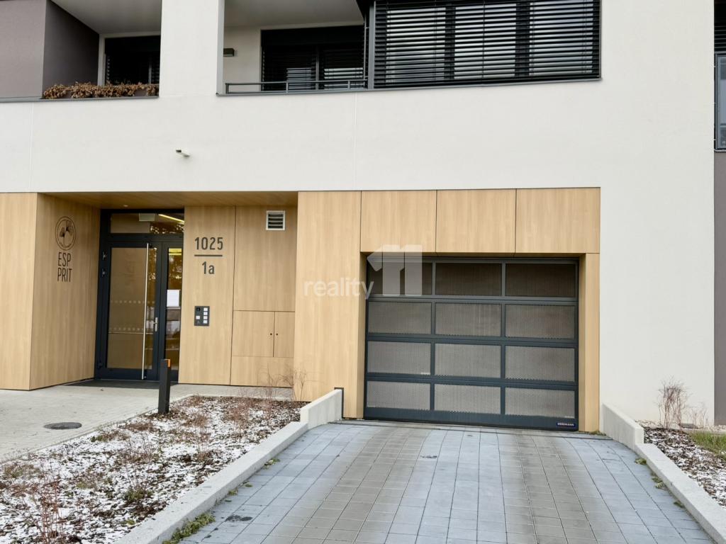 Pronájem bytu 2+kk 52 m2