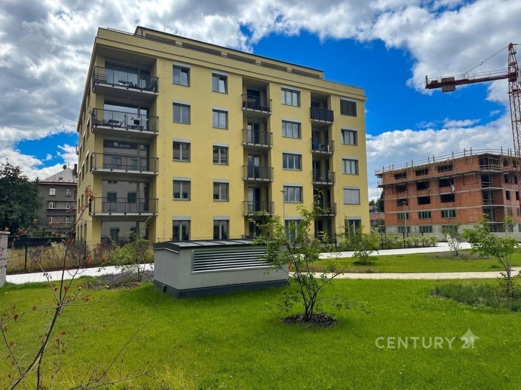 Pronájem bytu 3+kk 82 m2