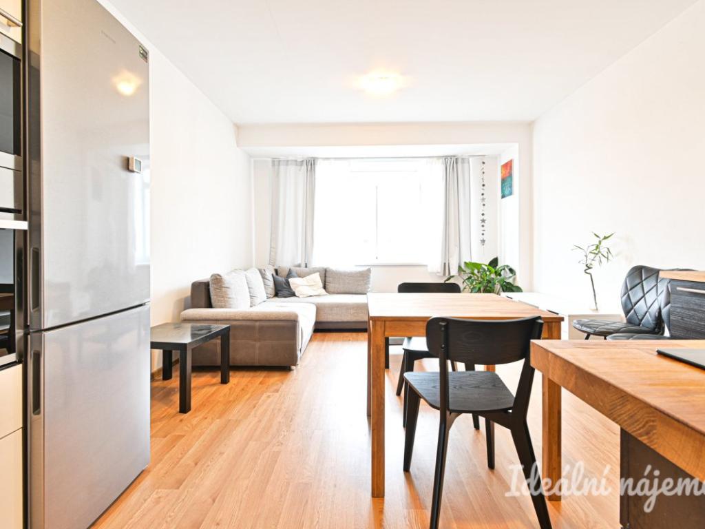 Pronájem bytu 2+kk 56 m2