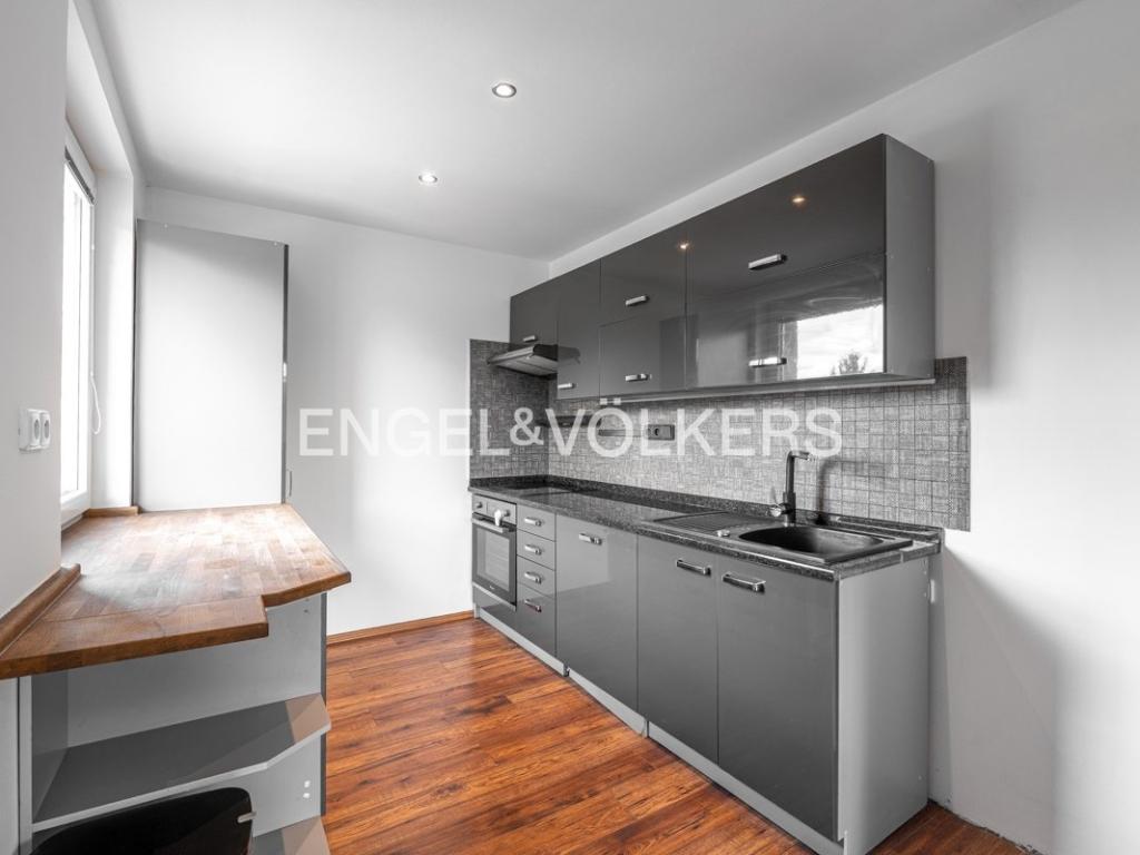 Pronájem bytu 3+kk 74 m2