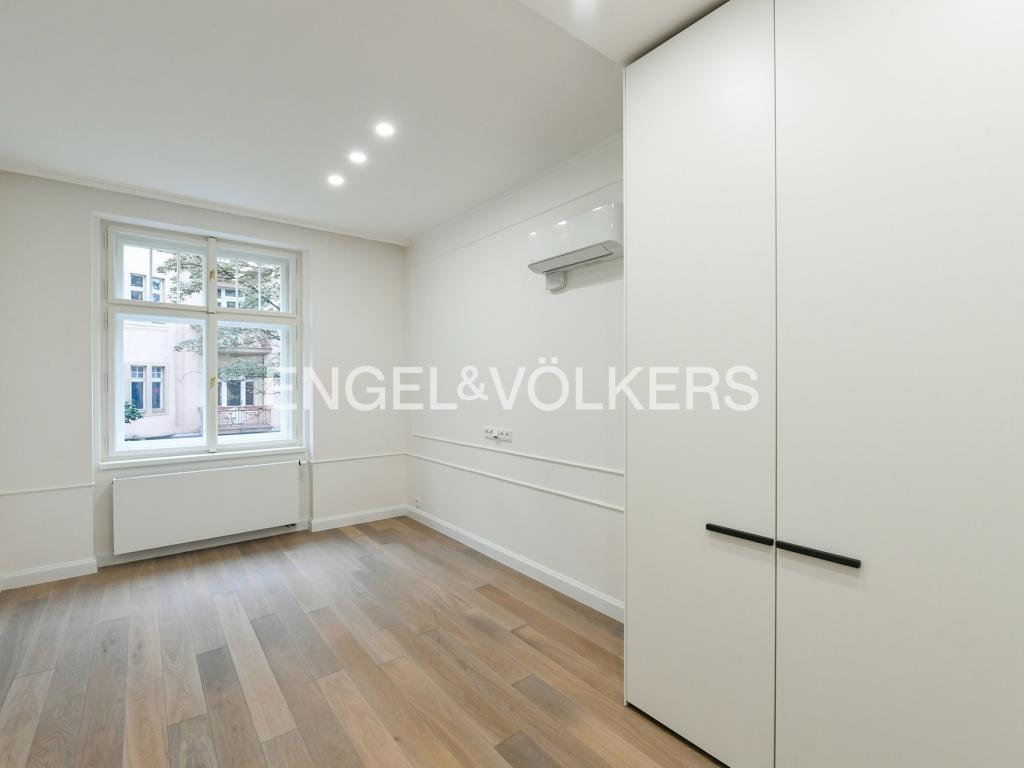 Pronájem bytu 4+kk 118 m2