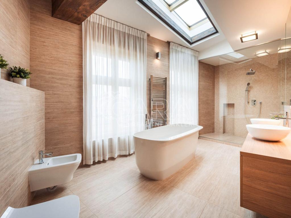 Pronájem bytu 5+kk 335 m2, Praha – náhled fotky 15