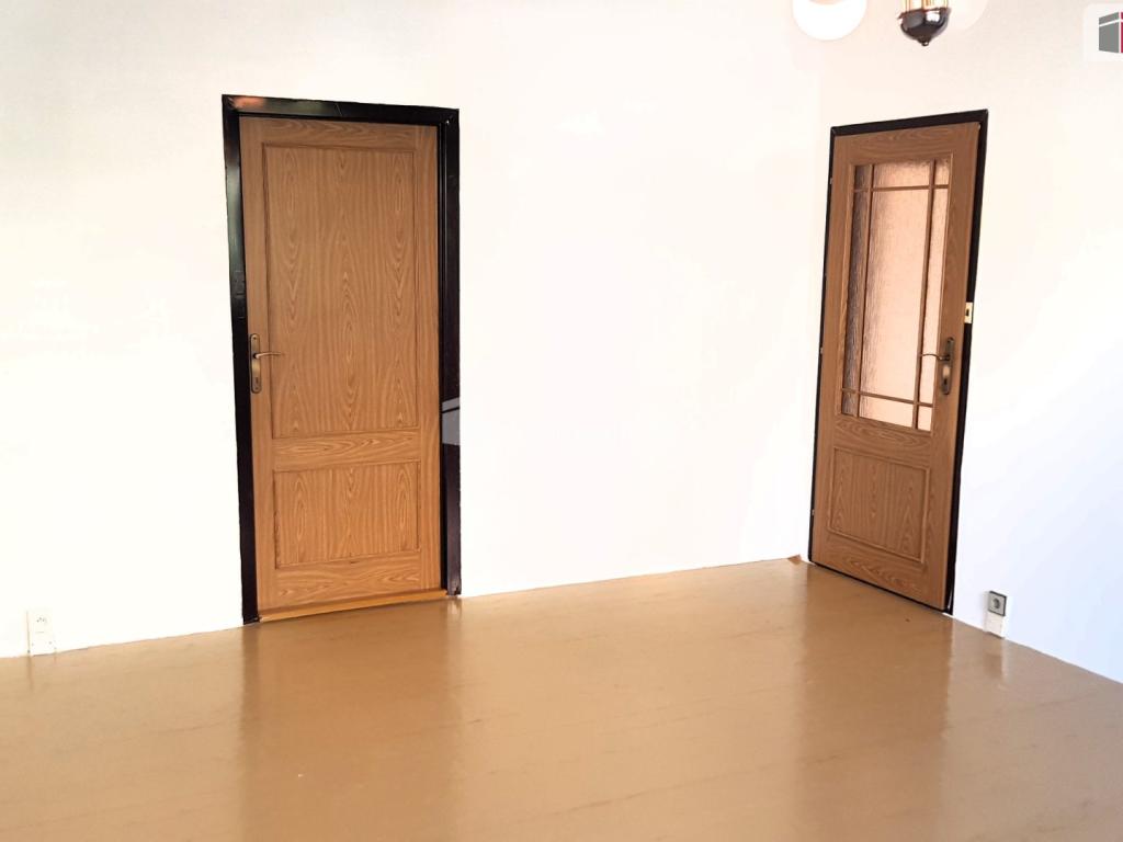 Prodej bytu 3+1 74 m2, Rousínov – náhled fotky 25