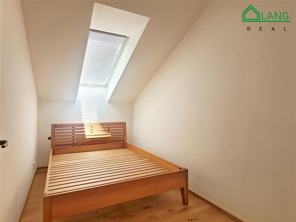 Pronájem bytu 2+kk 44 m2