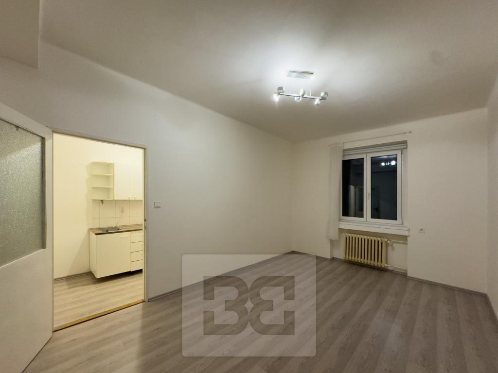 Pronájem bytu 1+kk 26 m2