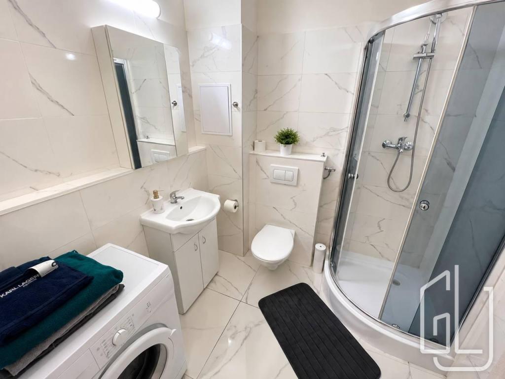 Pronájem bytu 1+kk 37 m2