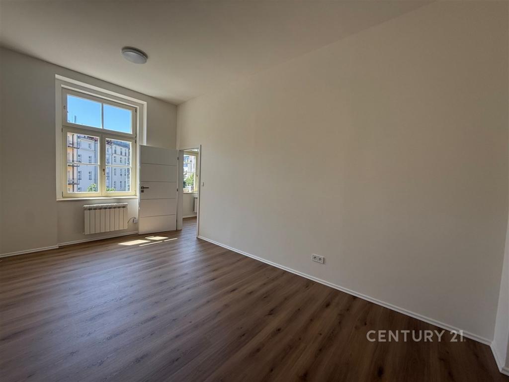 Pronájem bytu 2+kk 33 m2