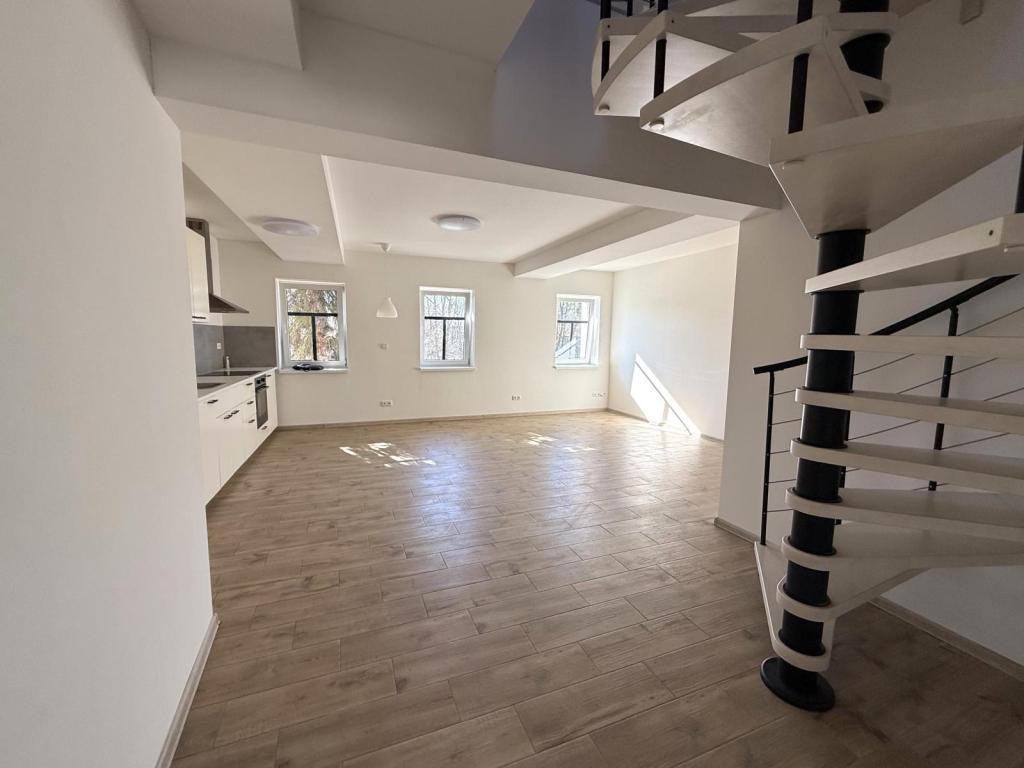 Pronájem bytu 4+kk 111 m2, Rostěnice-Zvonovice – náhled fotky 10