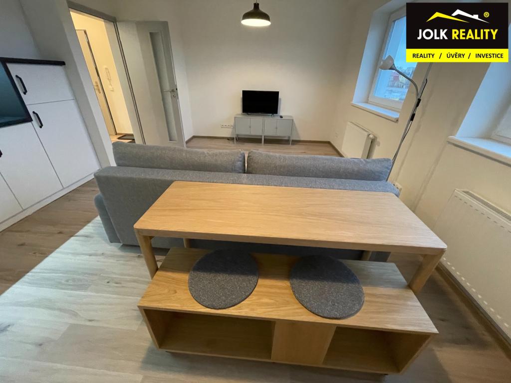 Pronájem bytu 1+kk 32 m2
