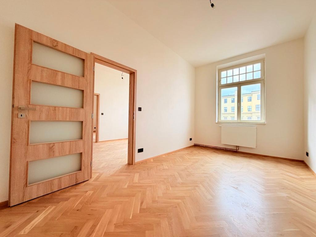 Pronájem bytu 3+1 72 m2, Plzeň – náhled fotky 7