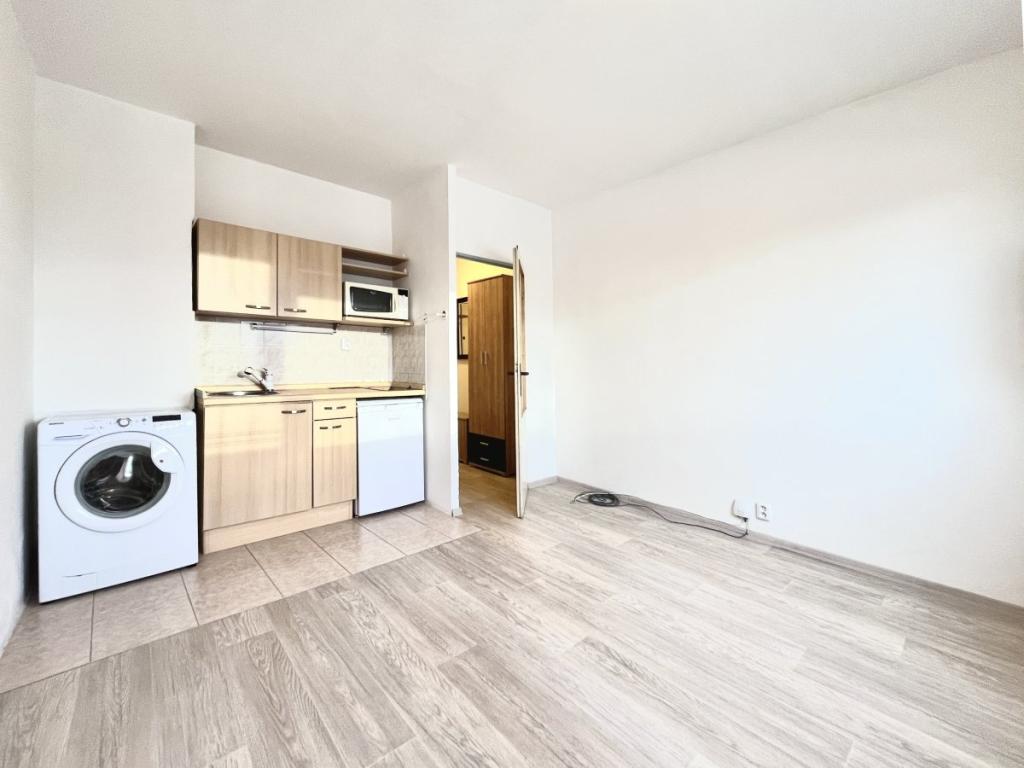 Pronájem bytu 1+kk 20 m2