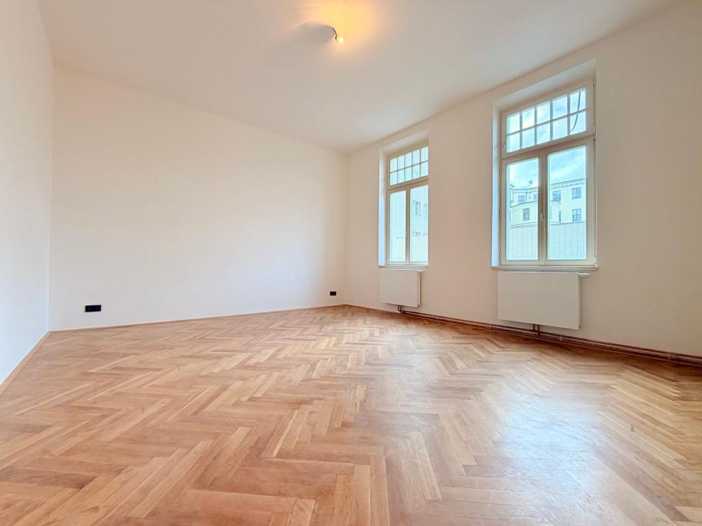 Pronájem bytu 3+1 74 m2, Plzeň – náhled fotky 9