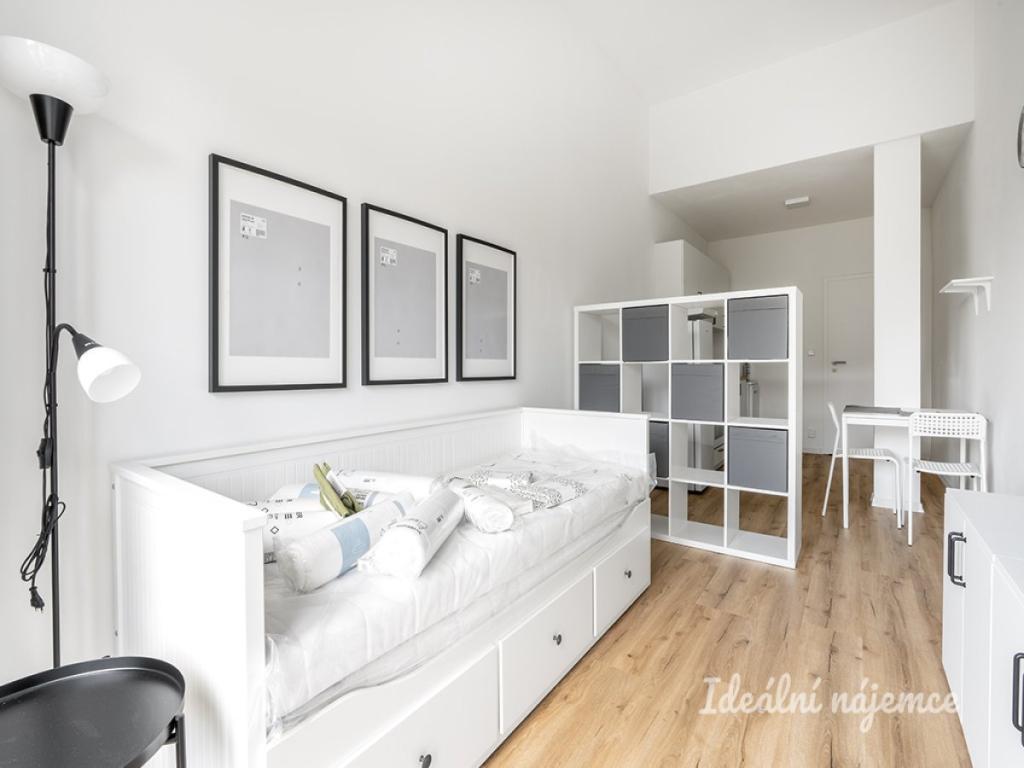 Pronájem bytu 1+kk 25 m2