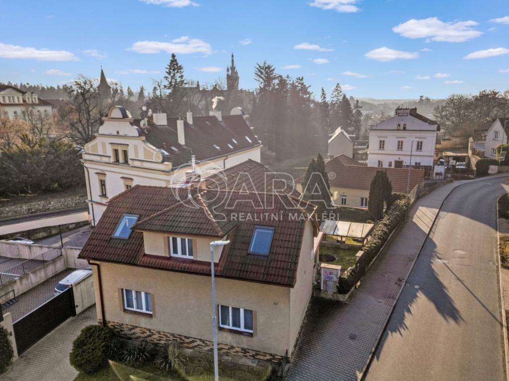 Listing 4