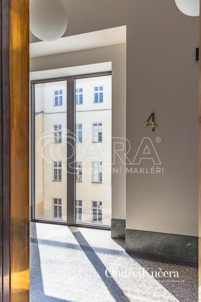 Prodej bytu 2+kk 61 m2, Praha – náhled fotky 16