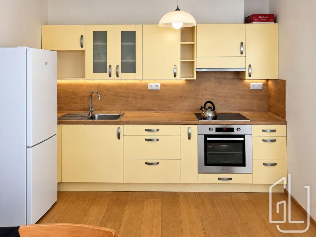Pronájem bytu 2+kk 56 m2, Praha – náhled fotky 9