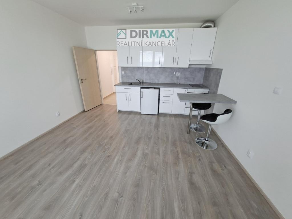 Pronájem bytu 1+kk 32 m2