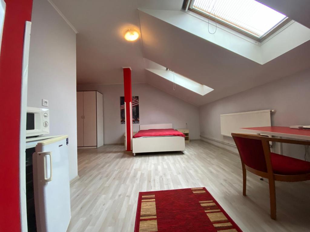 Pronajem bytu 1+kk 35 m2