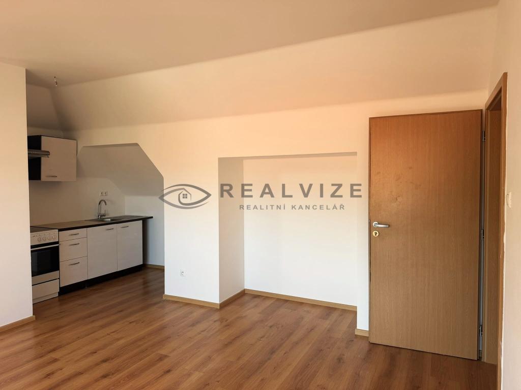 Pronájem bytu 1+kk 37 m2