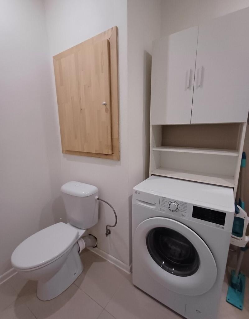 Pronájem bytu 1+1 52 m² – další