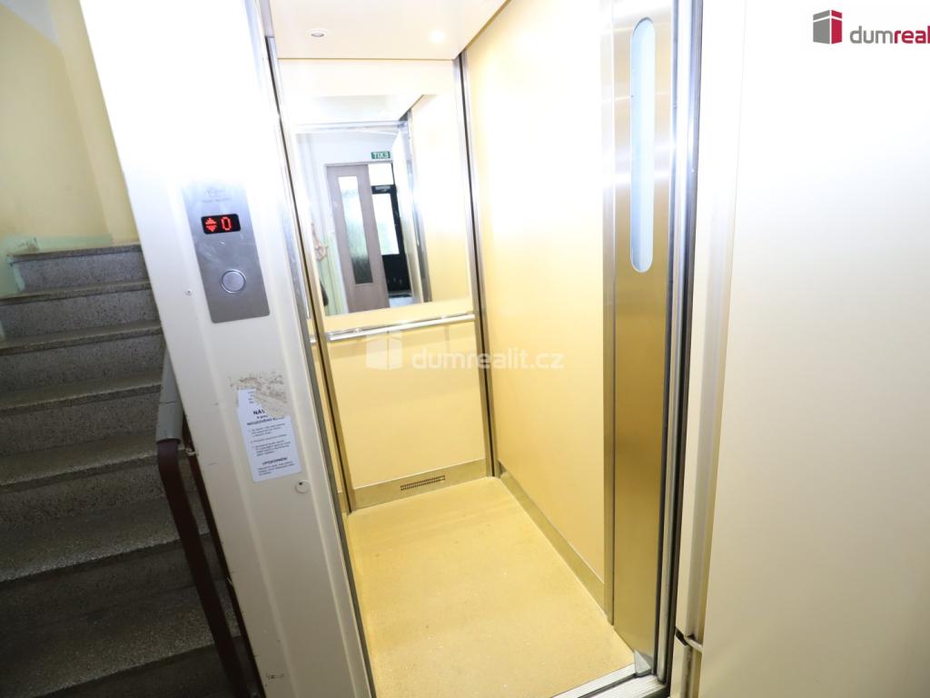 Pronájem bytu 1+1 38 m2