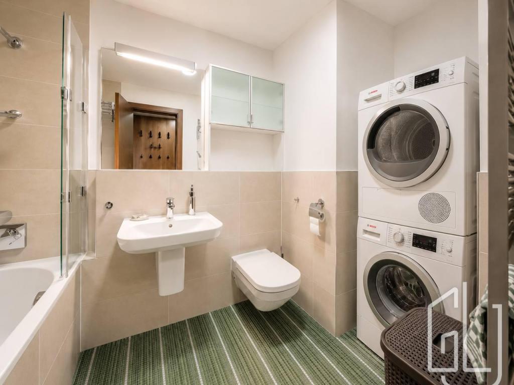 Pronájem bytu 2+kk 75 m2, Praha – náhled fotky 9