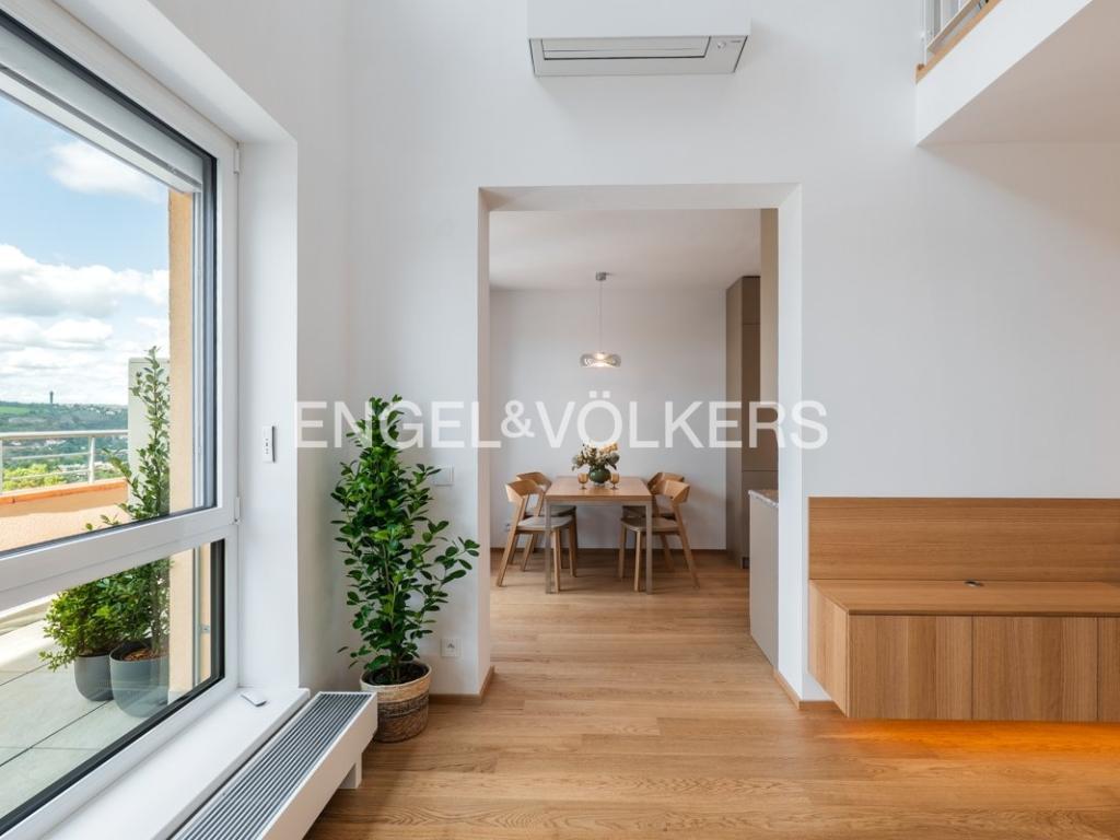 Pronájem bytu 4+kk 131 m2