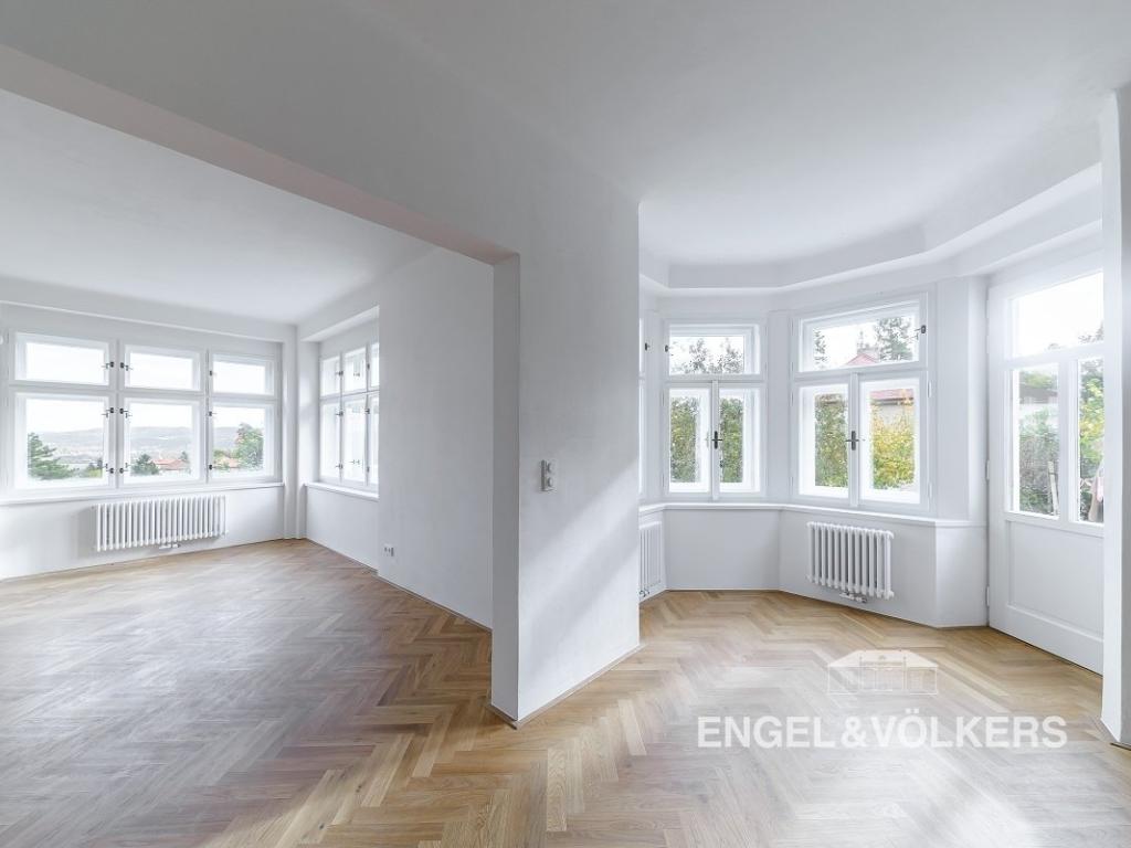 Pronájem domu 356 m2