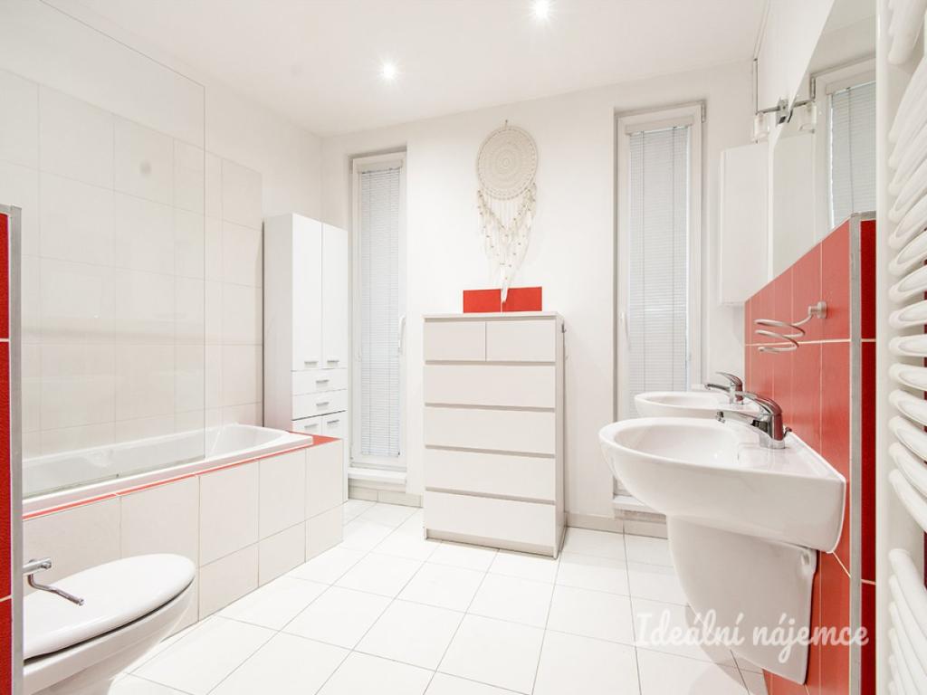 Pronájem bytu 2+kk 70 m2