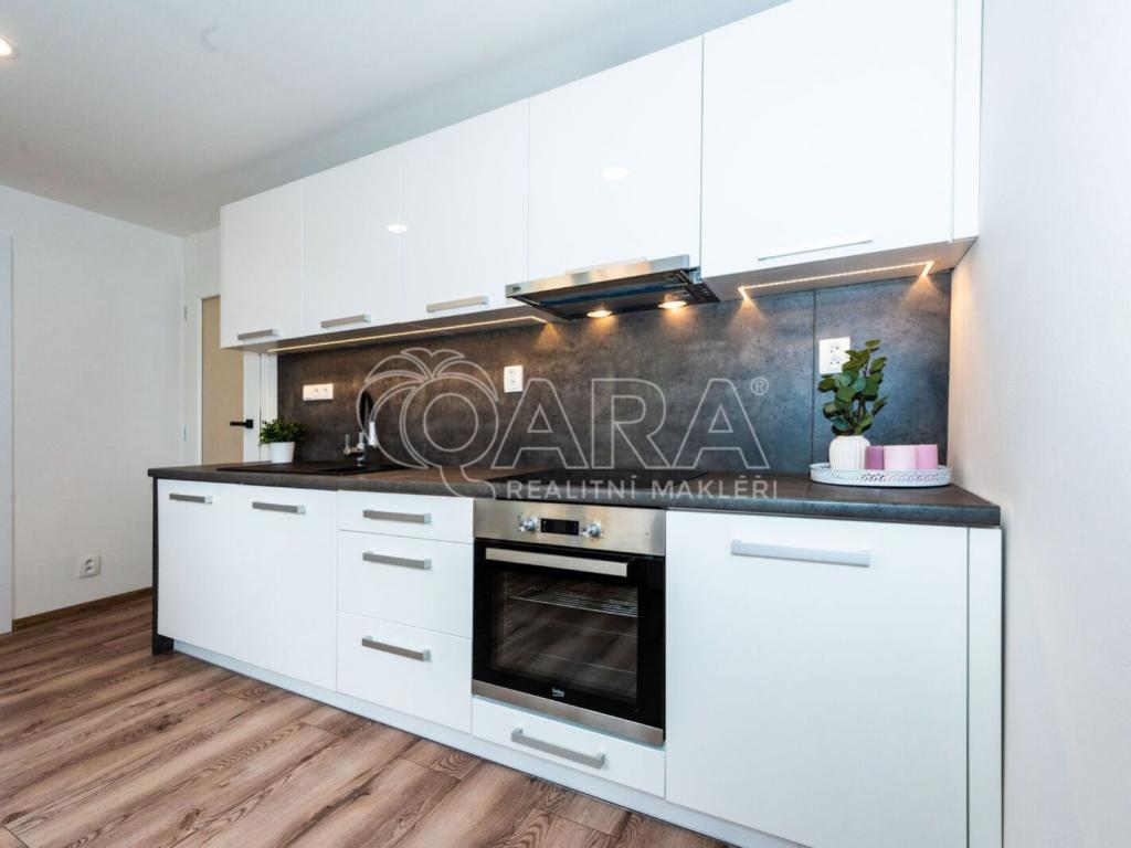 Pronájem bytu 2+1 58 m2
