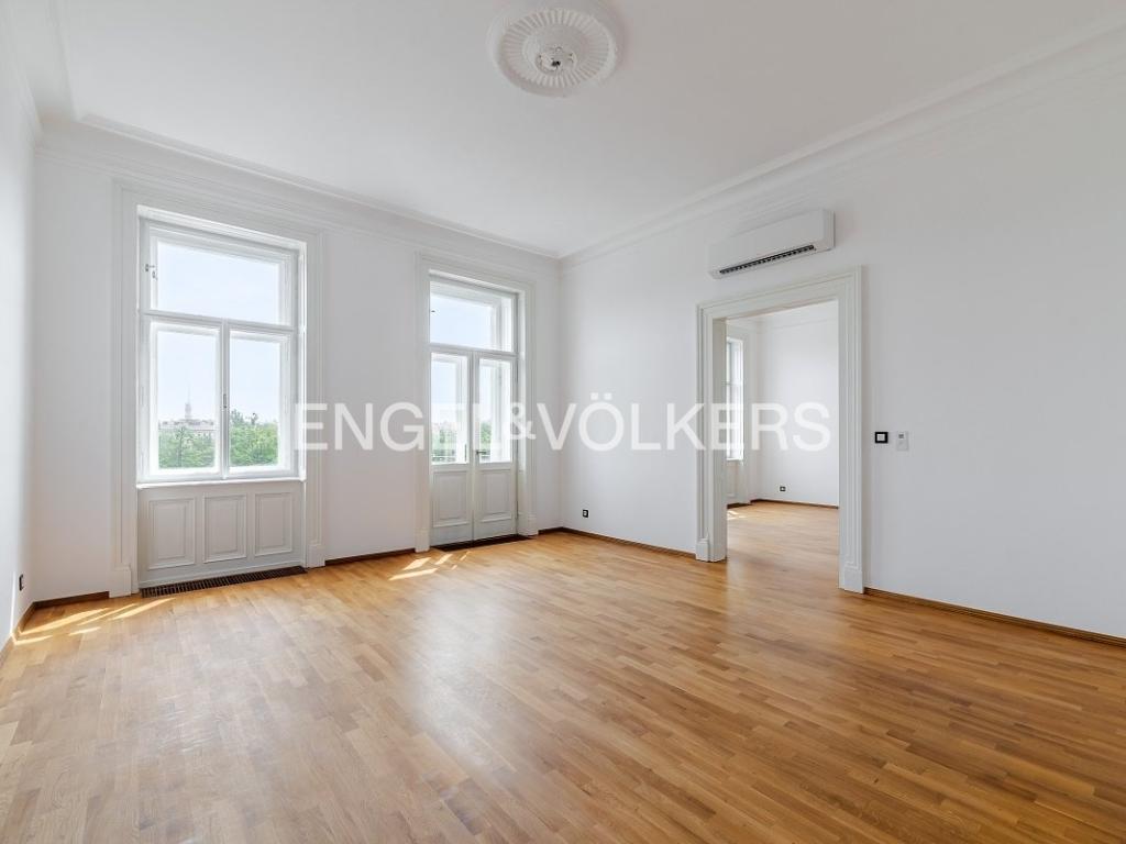 Pronájem bytu 3+1 139 m2