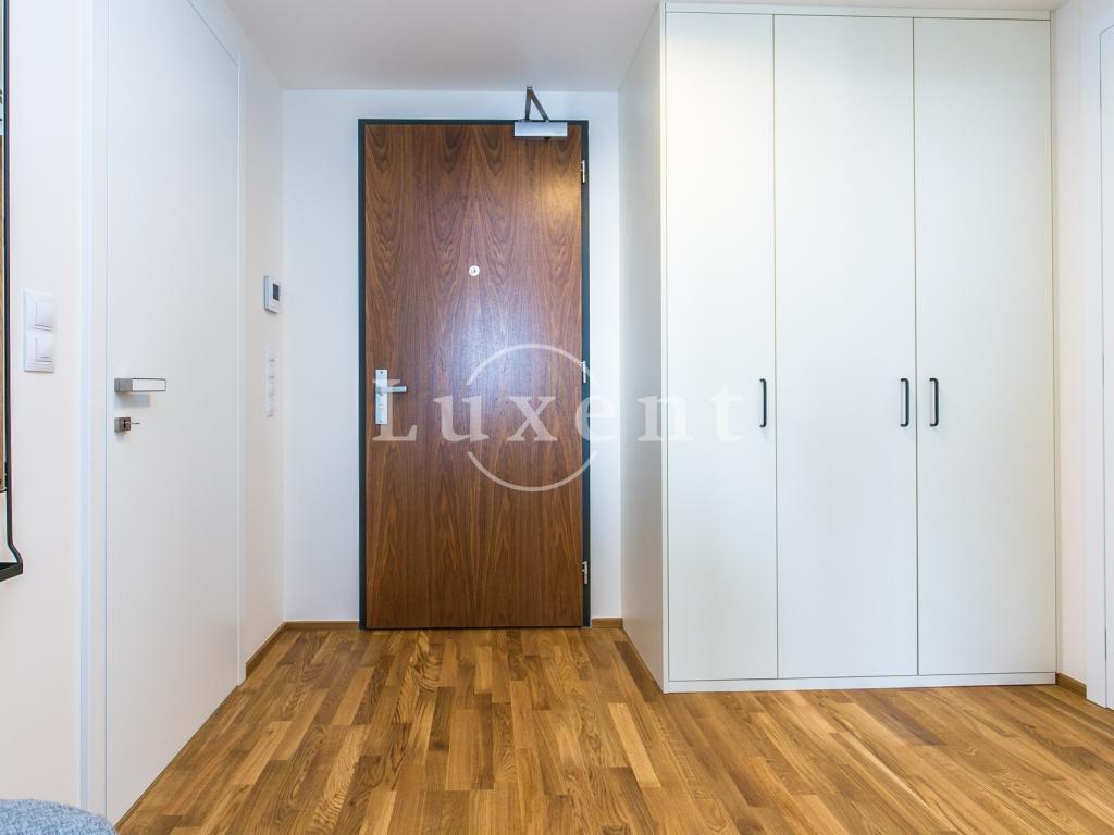 Pronájem bytu 2+kk 58 m2, Praha – náhled fotky 15