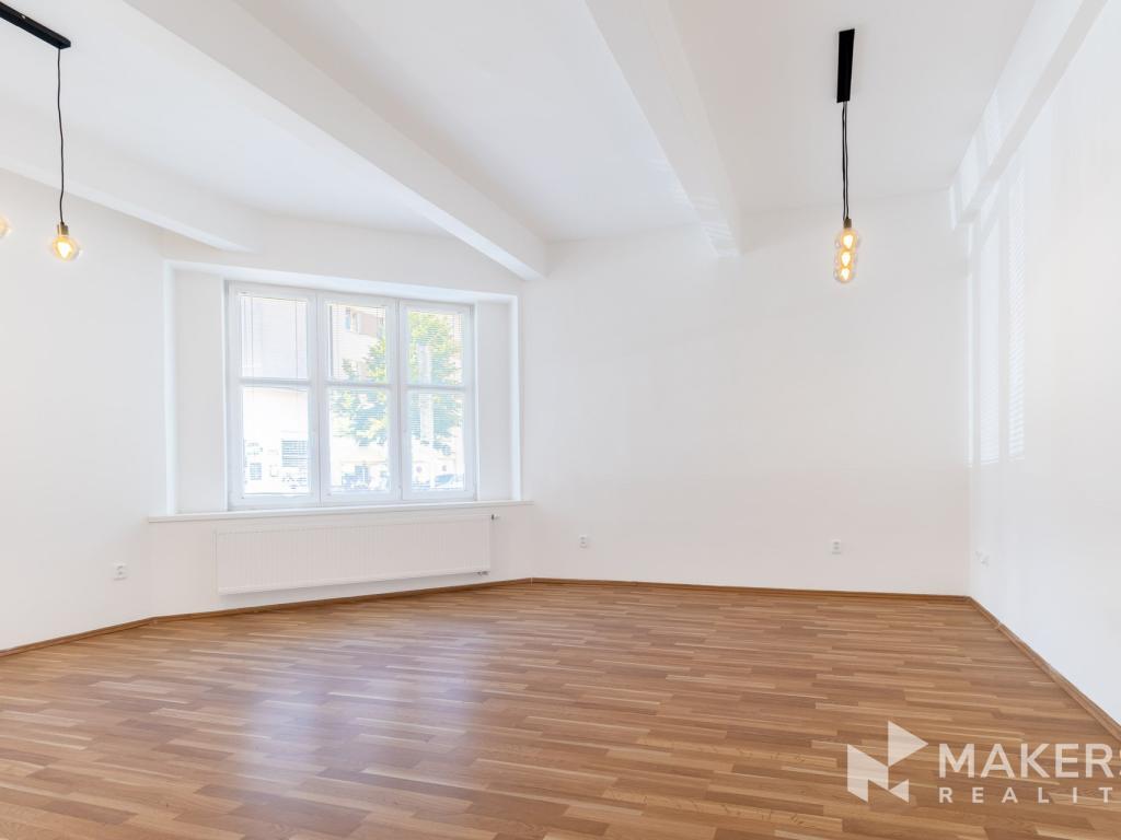 Pronájem bytu 1+1 56 m2