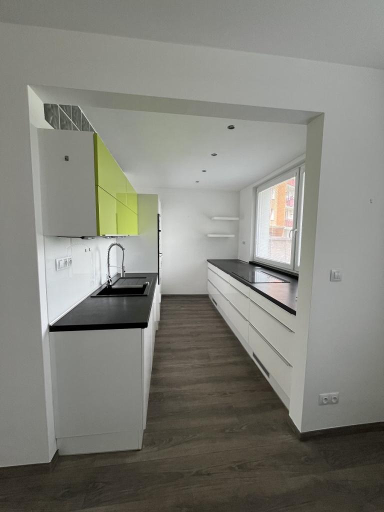 Pronájem bytu 4+kk 84 m2