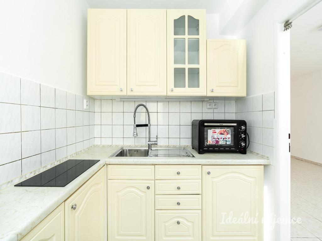 Pronájem bytu 1+1 35 m2