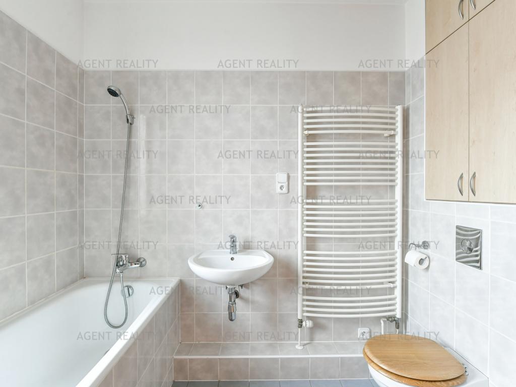 Pronájem bytu 2+kk 51 m2, Praha – náhled fotky 14
