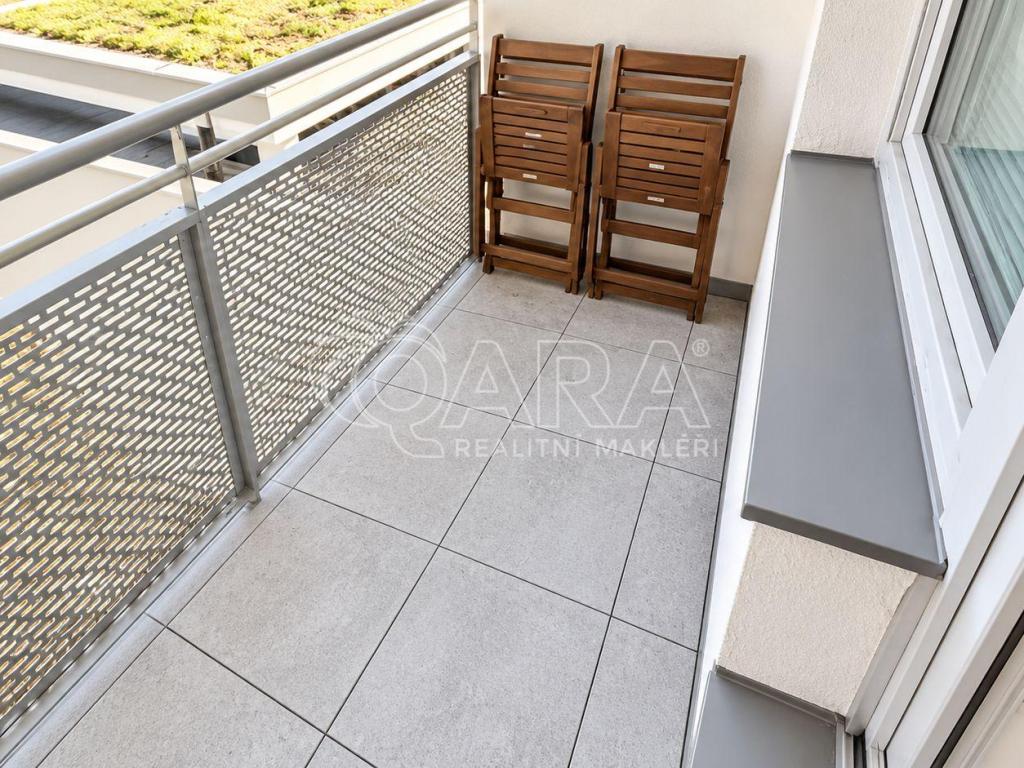 Pronájem bytu 3+kk 67 m2, Praha – náhled fotky 14