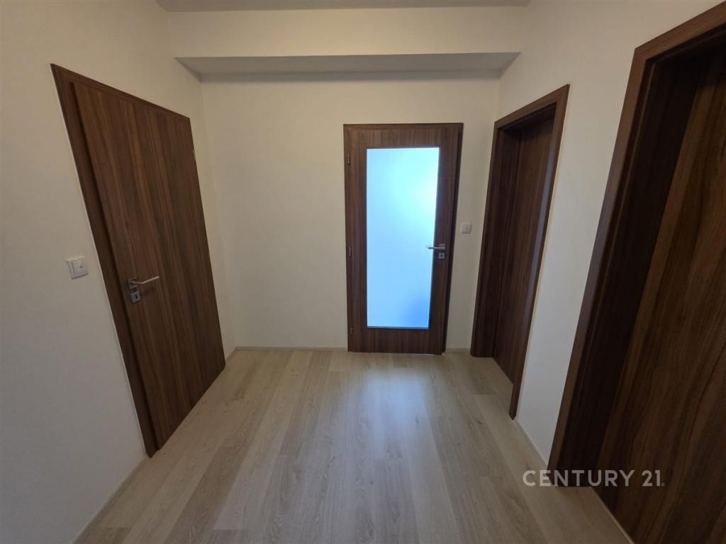 Pronájem bytu 2+kk 59 m2, Černošice – náhled fotky 19