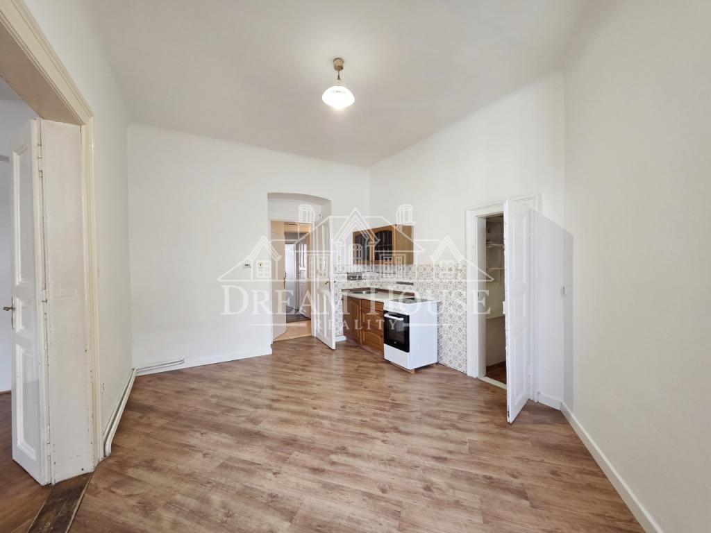 Pronájem bytu 3+1 81 m2, Praha – náhled fotky 8