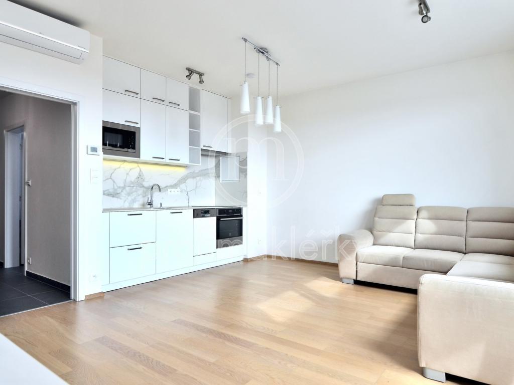 Pronájem bytu 2+kk 61 m2