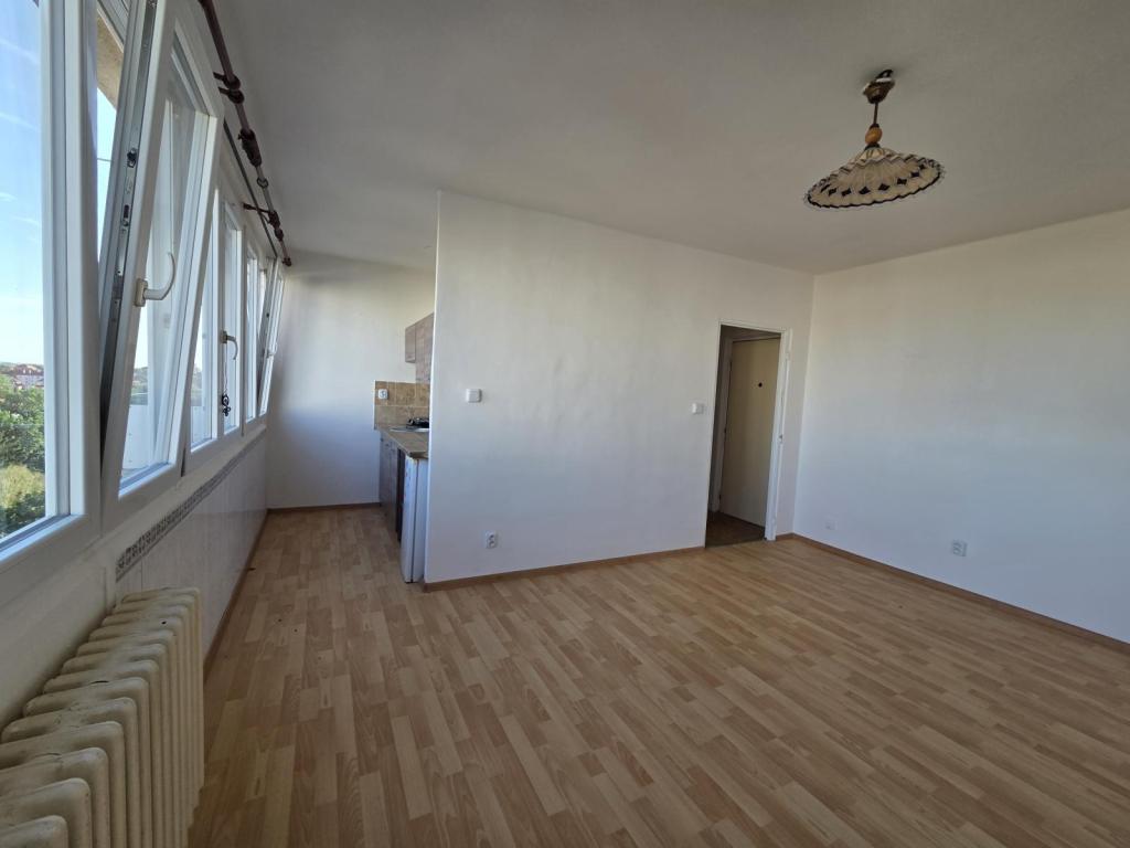 Pronájem bytu 1+kk 27 m2