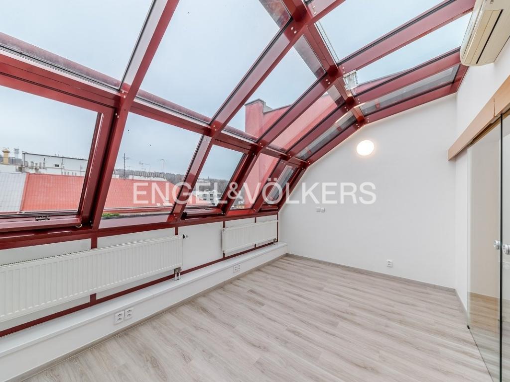 Pronájem bytu 4+1 80 m2
