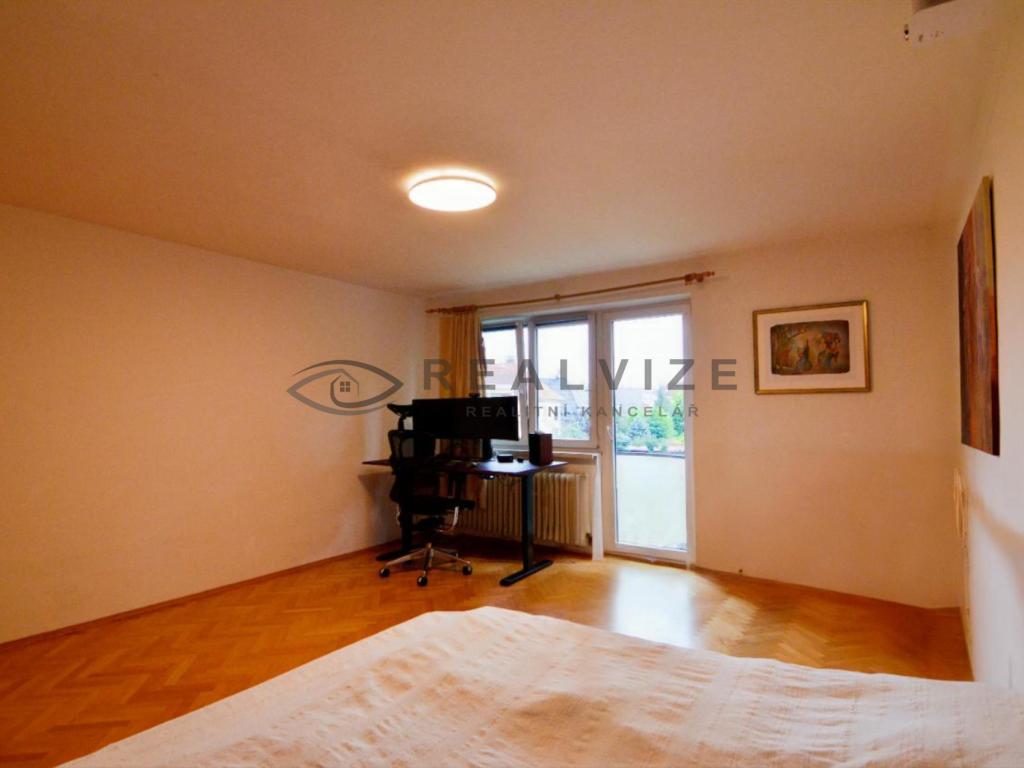 Pronájem bytu 1+1 57 m2