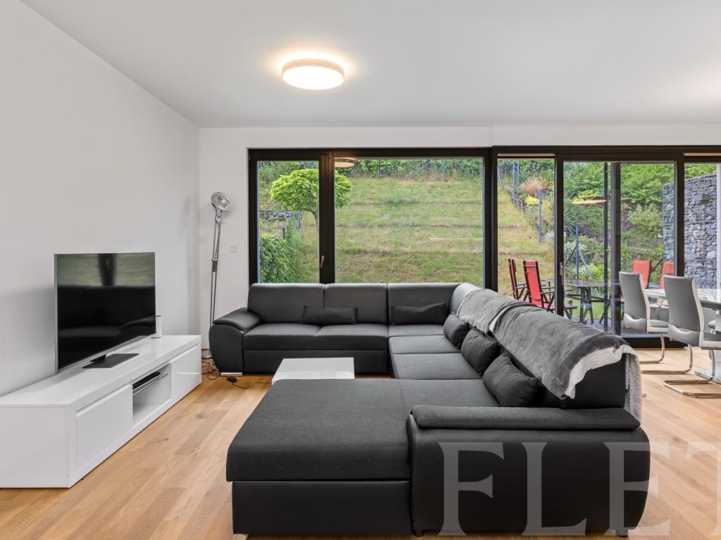 Pronájem domu 217 m² – pohled 5