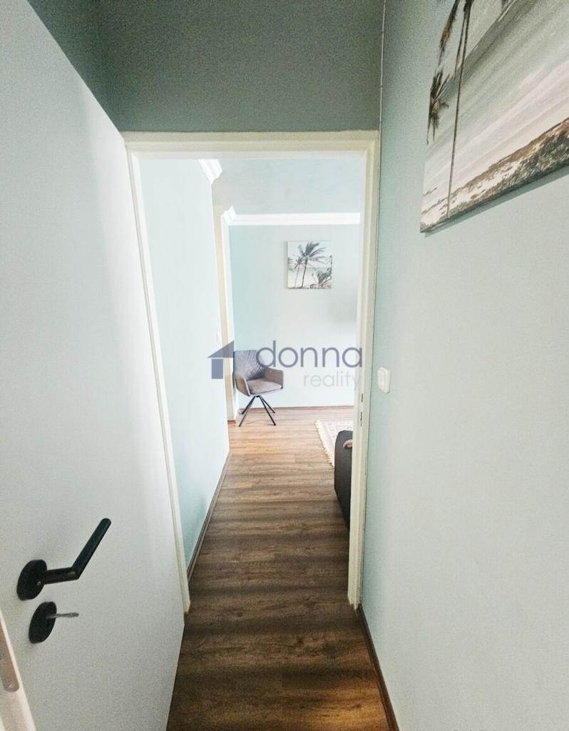 Pronájem bytu 2+kk 55 m2, Praha – náhled fotky 9