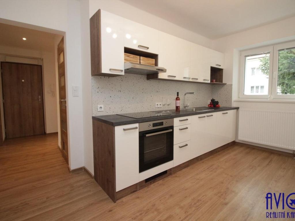 Pronájem bytu 2+1 54 m2, Kolín – náhled fotky 8