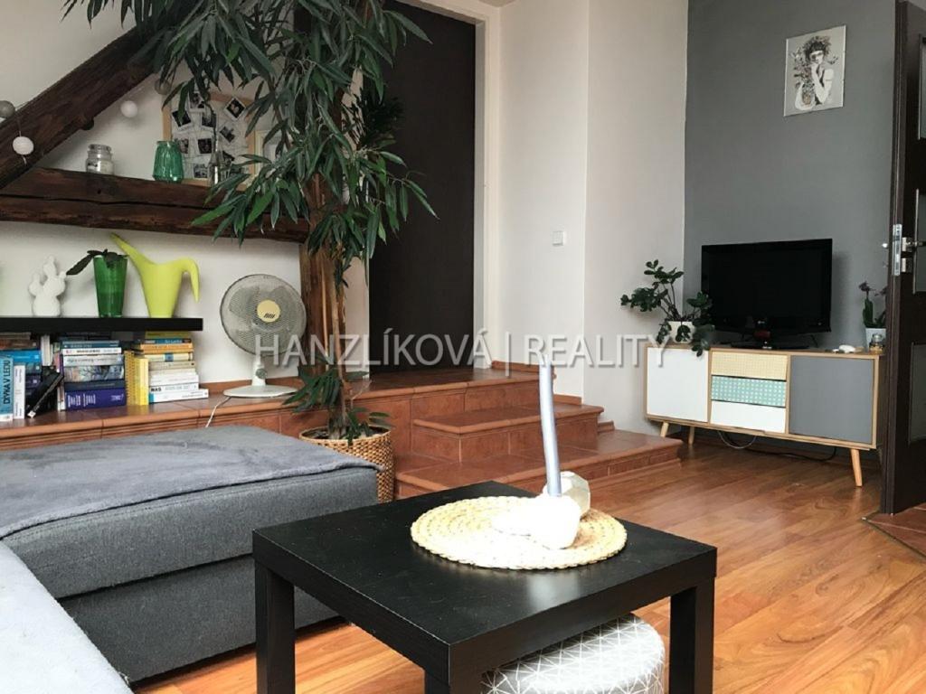 Pronájem bytu 2+kk 60 m2