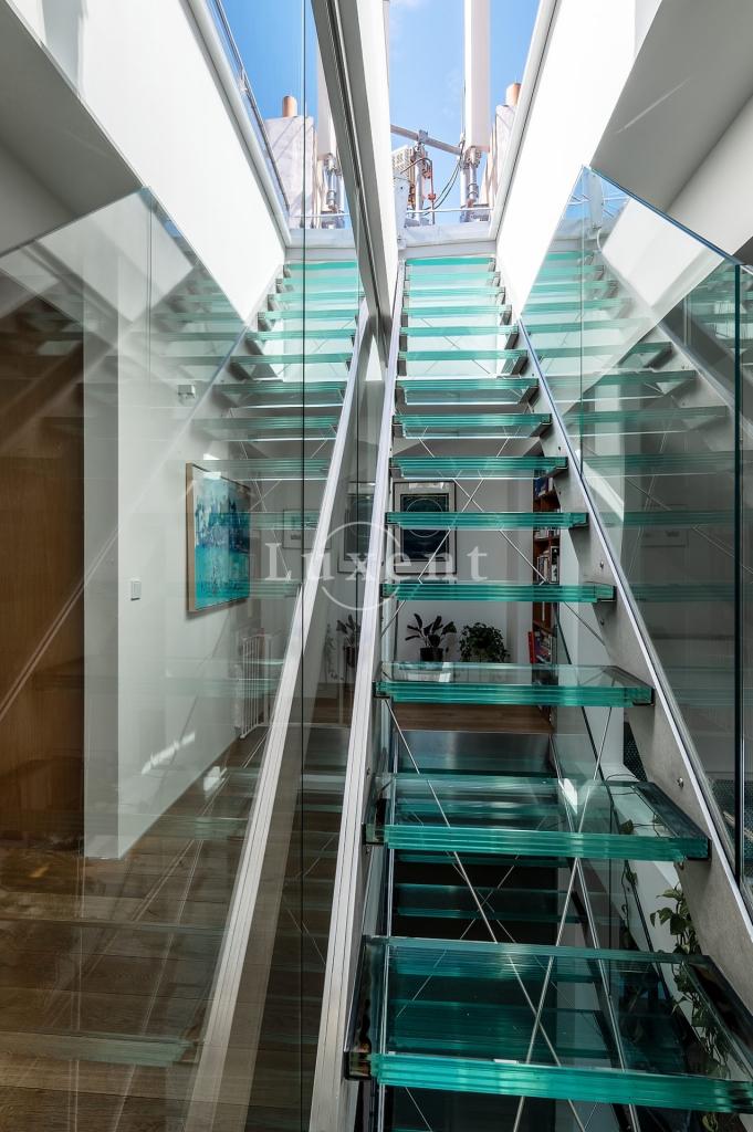 Pronájem bytu 4+kk 467 m² – pohled 6